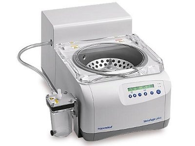 Eppendorf Vacufuge plus complete system with built-in diaphragm pump, incl. 48 x 1.5/2.0 ml fixed-angle rotor