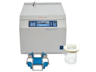 Savant™ SpeedVac™ SPD300 : Large Capacity Vacuum Concentrator and Kits